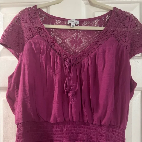 Luxology Fuchsia Lace Dress - Picture 3 of 6